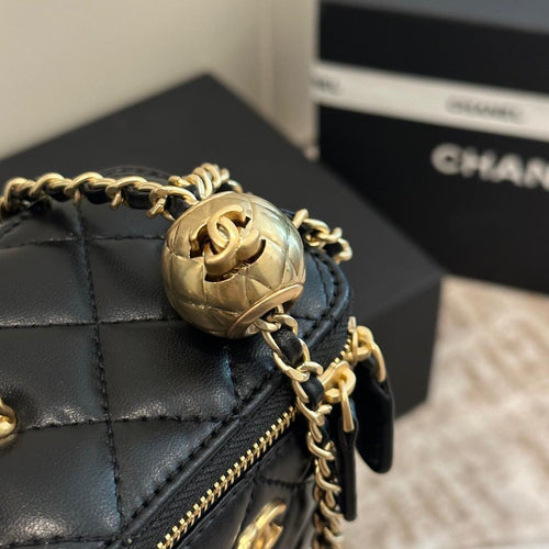 Black mini vanity bag *PRE ORDER*
