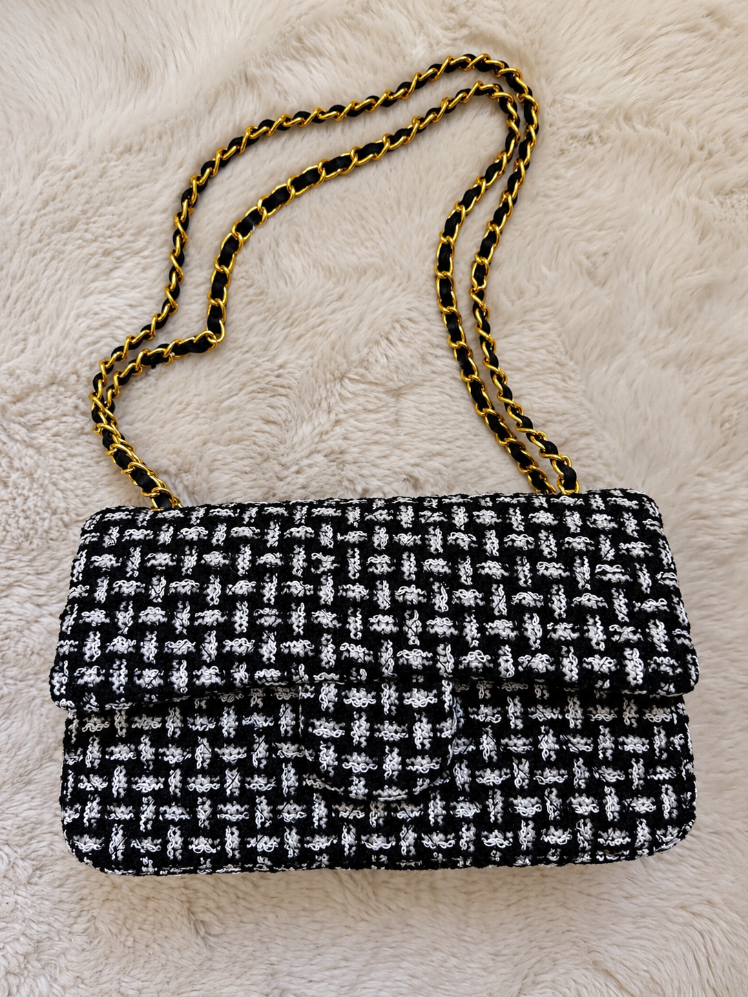 Black and white TWEED bag