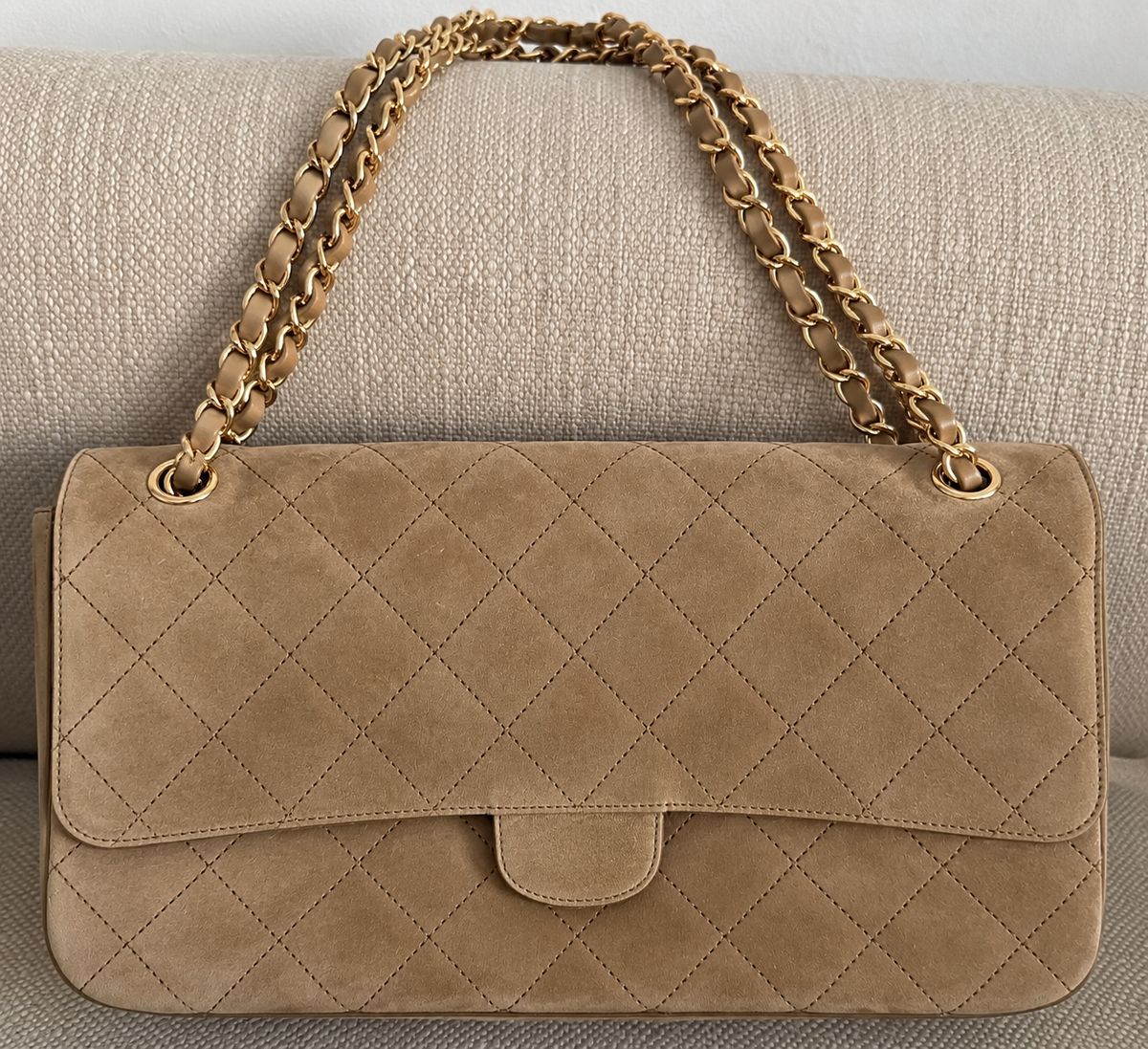 Beige SUEDE 33cm classic flap bag
